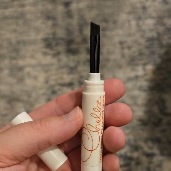 Chella Eyebrow Cream Taupe - Picture 2 of 4